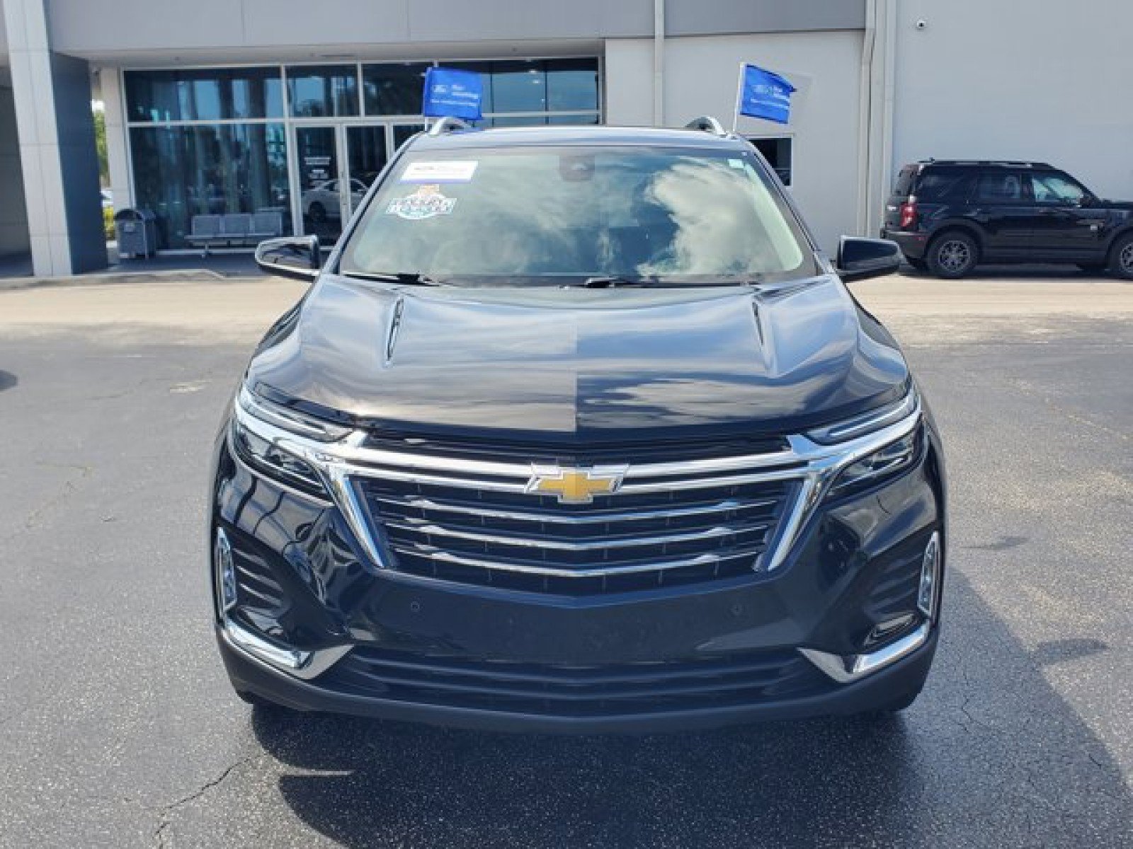 Used 2024 Chevrolet Equinox Premier image 6