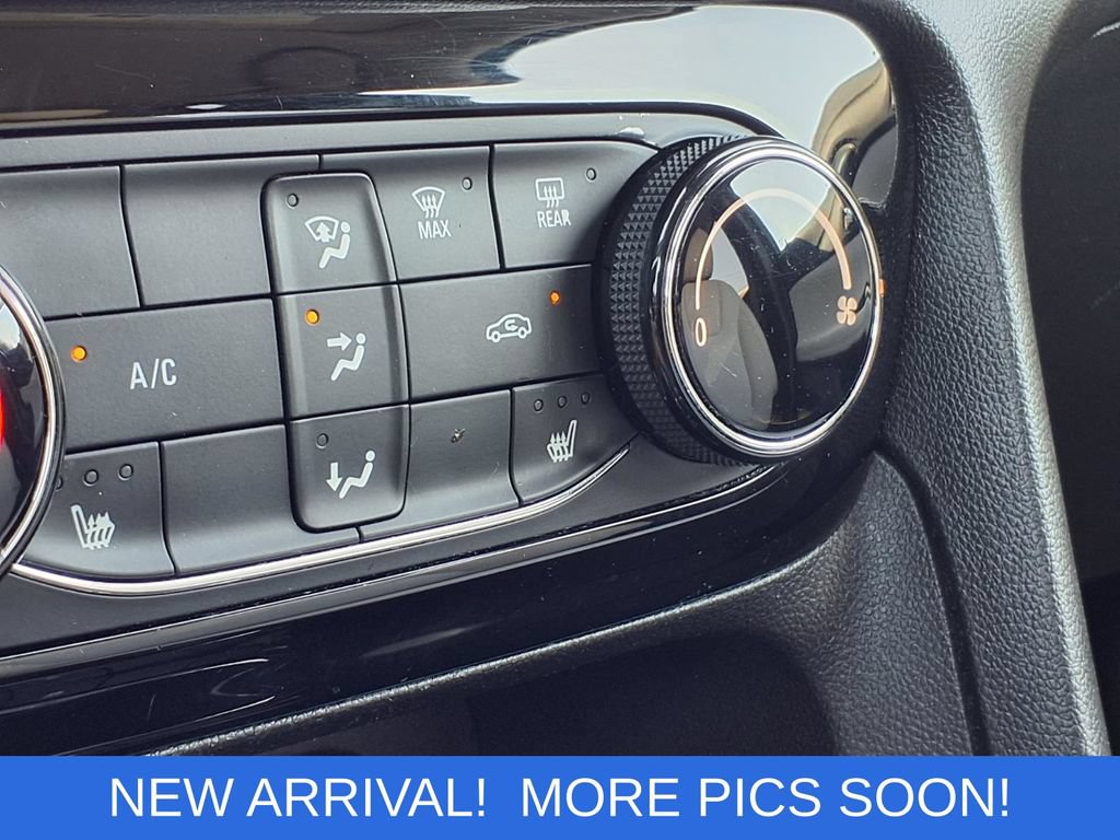 Used 2021 Buick Encore GX Preferred w/ Cold Weather Comfort Package FWD image 5