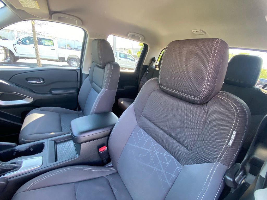 Used 2025 Nissan Frontier SV w/ SV Convenience Package image 20