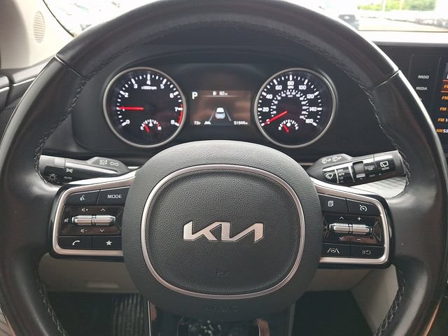 Used 2022 Kia Carnival LX FWD image 18