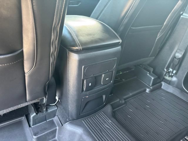 Certified 2024 Ford Explorer XLT w/ Equipment Group 202A AWD/4WD image 33