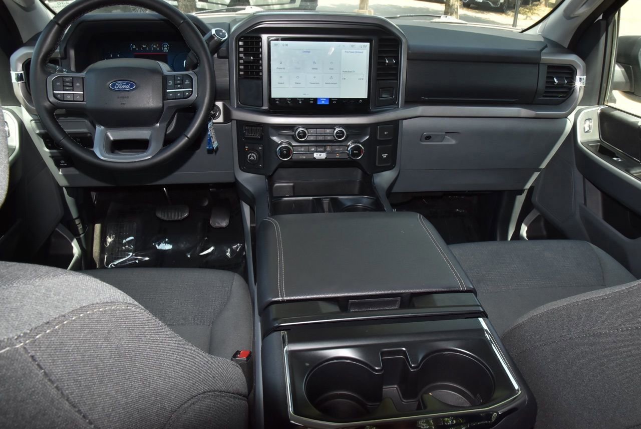 Certified 2025 Ford F150 XLT w/ Equipment Group 301A Standard image 17