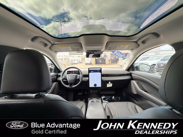 Certified 2024 Ford Mustang Mach-E Premium AWD/4WD image 32