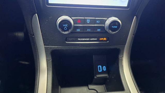 Certified 2024 Ford Edge SEL w/ Convenience Package AWD/4WD image 17
