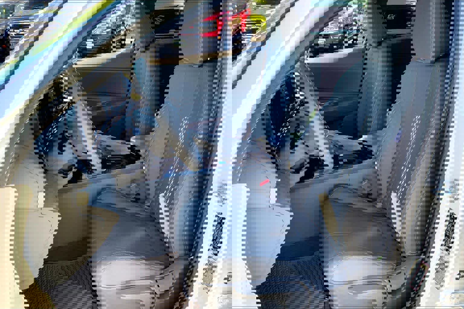 Used 2022 Hyundai Elantra SEL w/ Cargo Package image 10