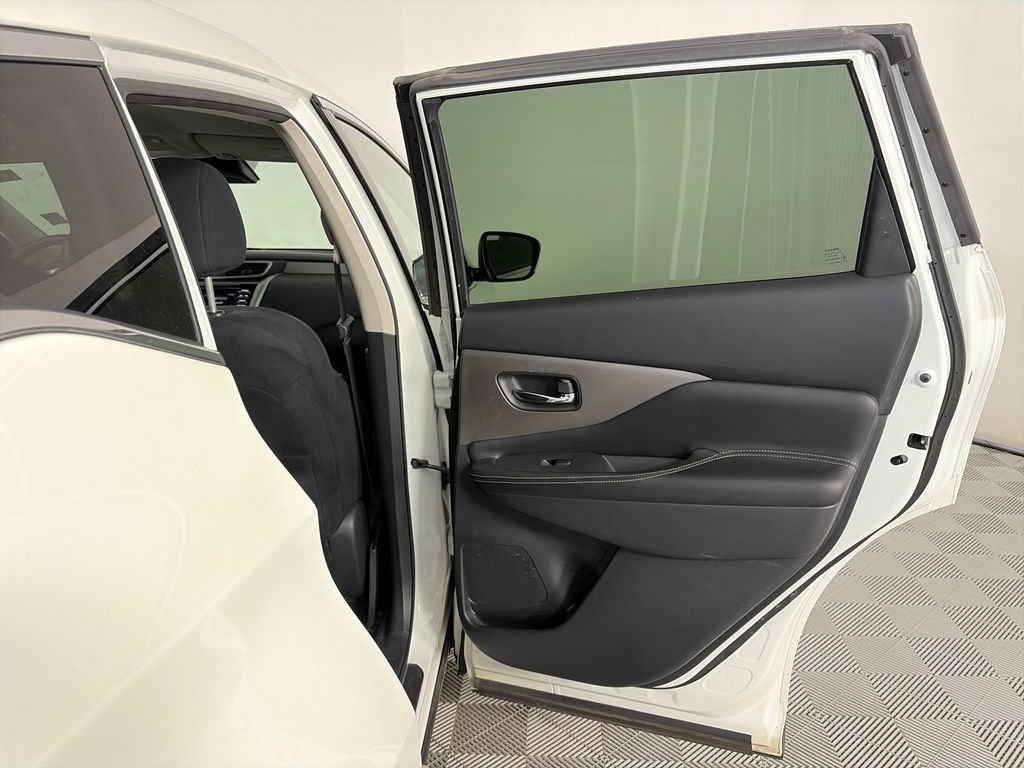 Used 2022 Nissan Murano S AWD/4WD image 26