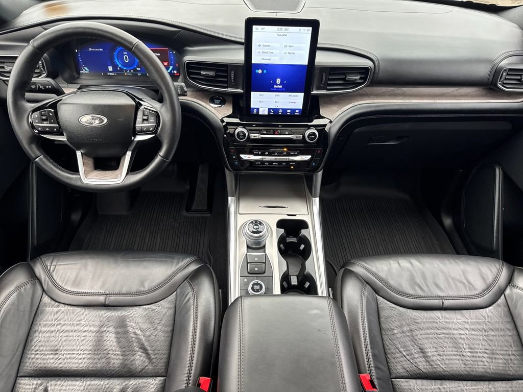 Certified 2023 Ford Explorer Platinum w/ Technology Package image 12