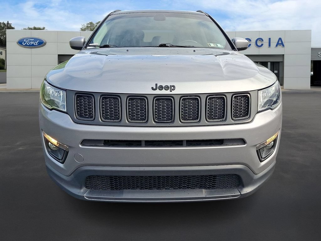 Used 2019 Jeep Compass Latitude AWD/4WD image 2