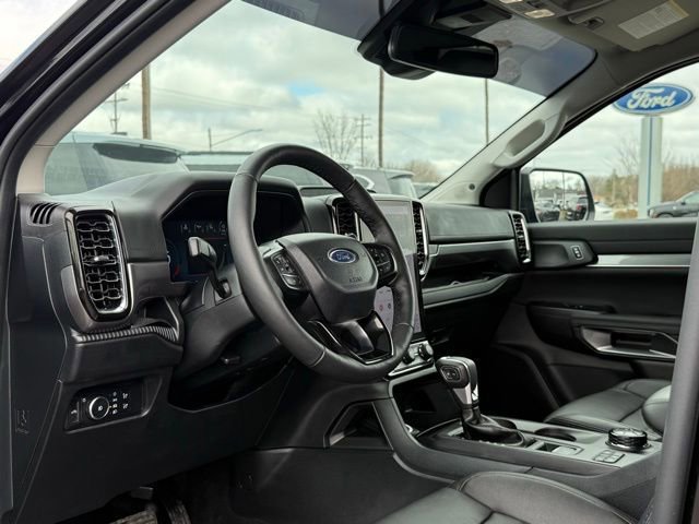 Certified 2025 Ford Ranger Lariat w/ Black Appearance Package image 27