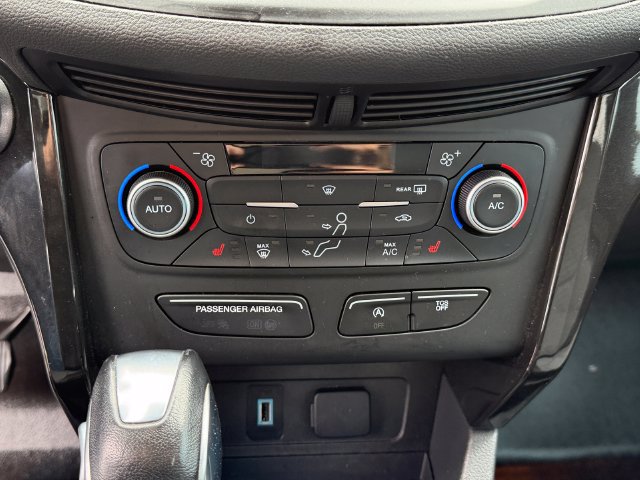 Certified 2019 Ford Escape SE FWD image 5