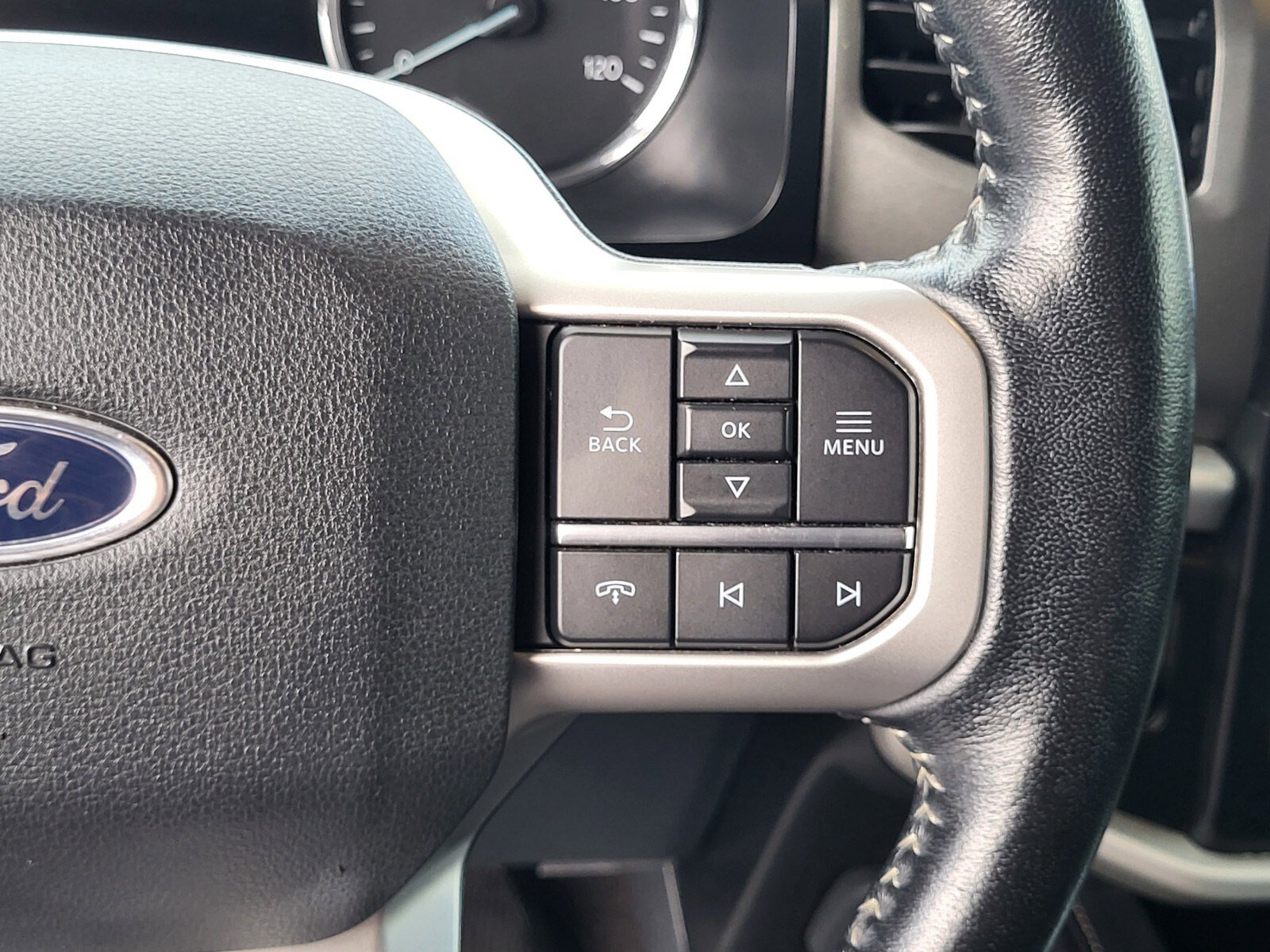 Certified 2023 Ford Expedition XLT RWD image 28