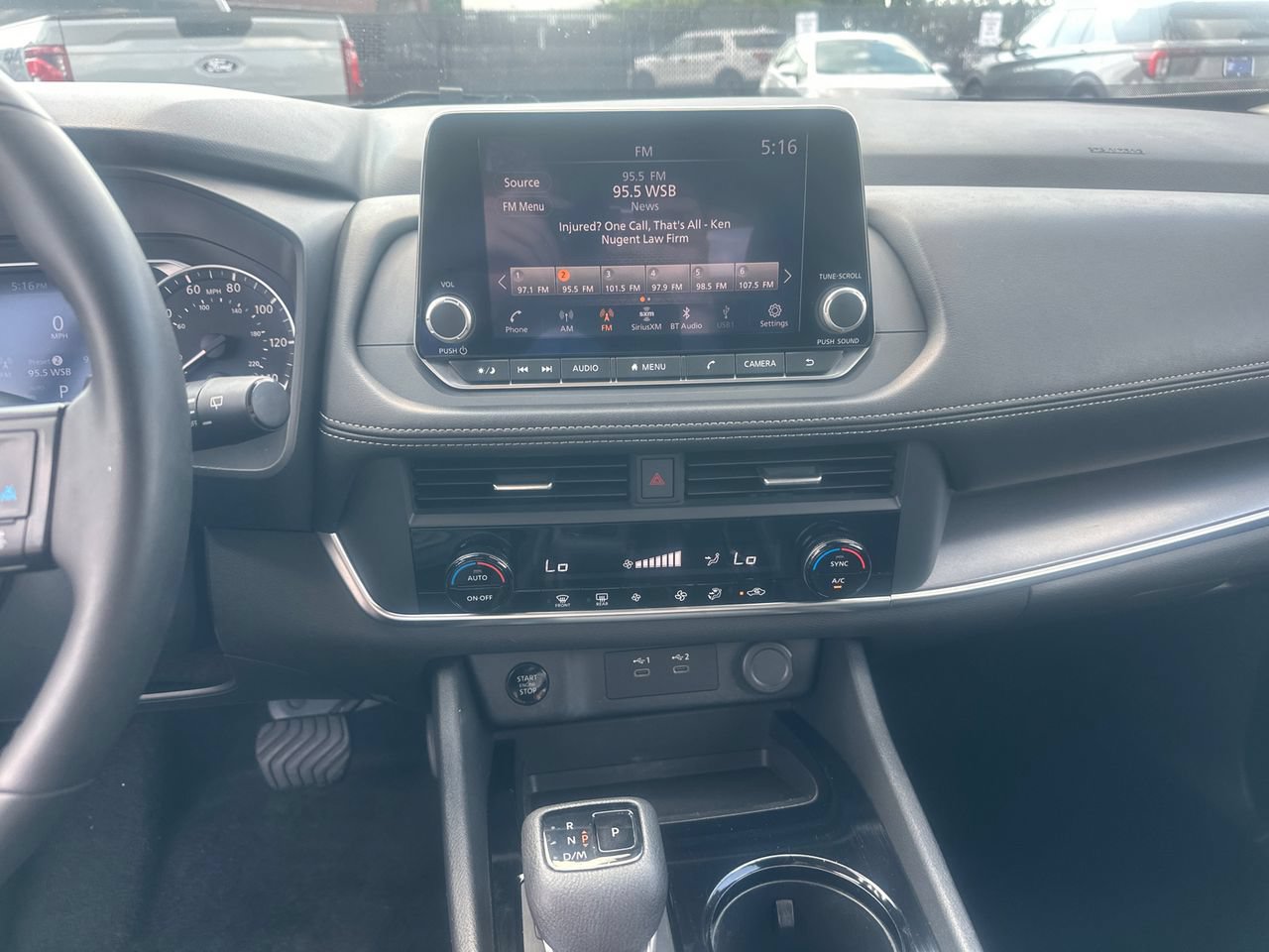 Used 2025 Nissan Rogue SV AWD/4WD image 30