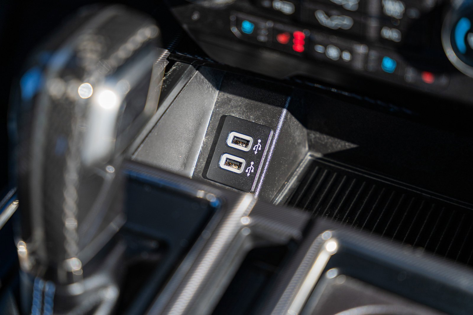 Certified 2019 Ford F150 Raptor w/ Equipment Group 802A Luxury image 36