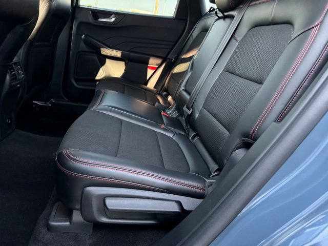 Certified 2025 Ford Escape ST-Line Select AWD/4WD image 8