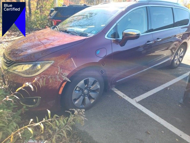 Used 2018 Chrysler Pacifica Limited w/ Advanced Safetytec Group