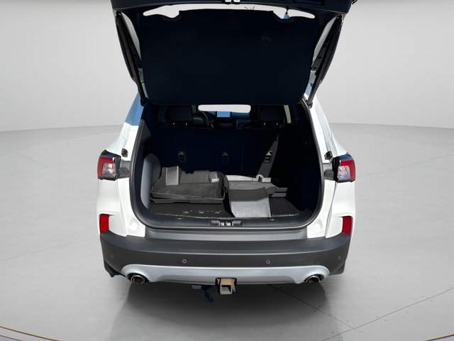 Certified 2020 Ford Escape Titanium w/ Titanium Premium Package 2.0 AWD/4WD image 15