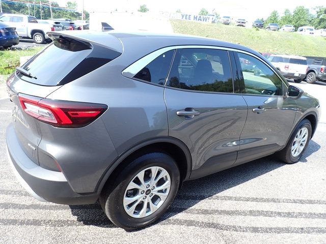 Certified 2023 Ford Escape Active AWD/4WD image 8