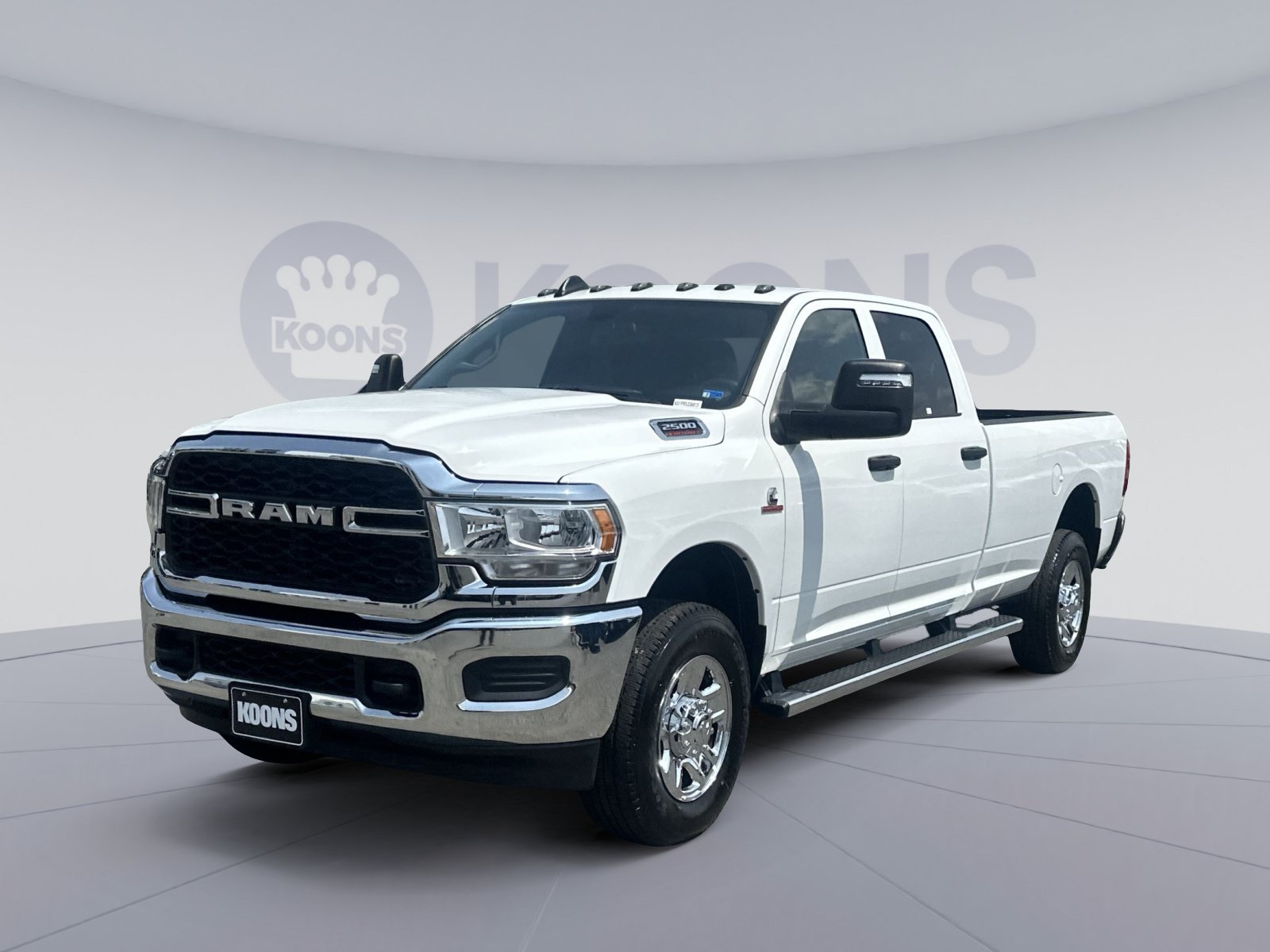 Used 2024 RAM 2500 Tradesman w/ Chrome Appearance Group AWD/4WD image 5
