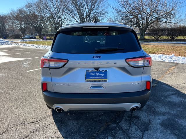 Certified 2022 Ford Escape Titanium image 9