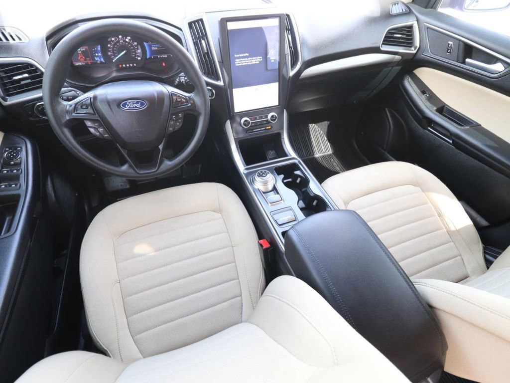 Certified 2023 Ford Edge SE w/ Black Appearance Package AWD/4WD image 6