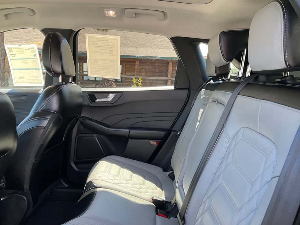Certified 2024 Ford Escape SE w/ PHEV Premium Package FWD image 22