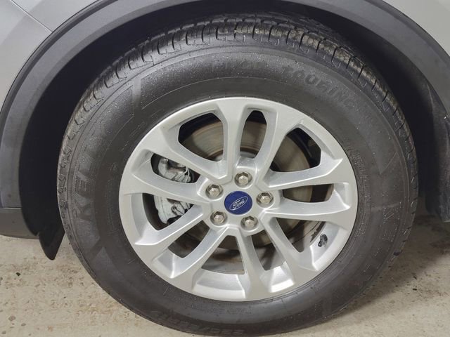 Certified 2021 Ford Escape SE image 10