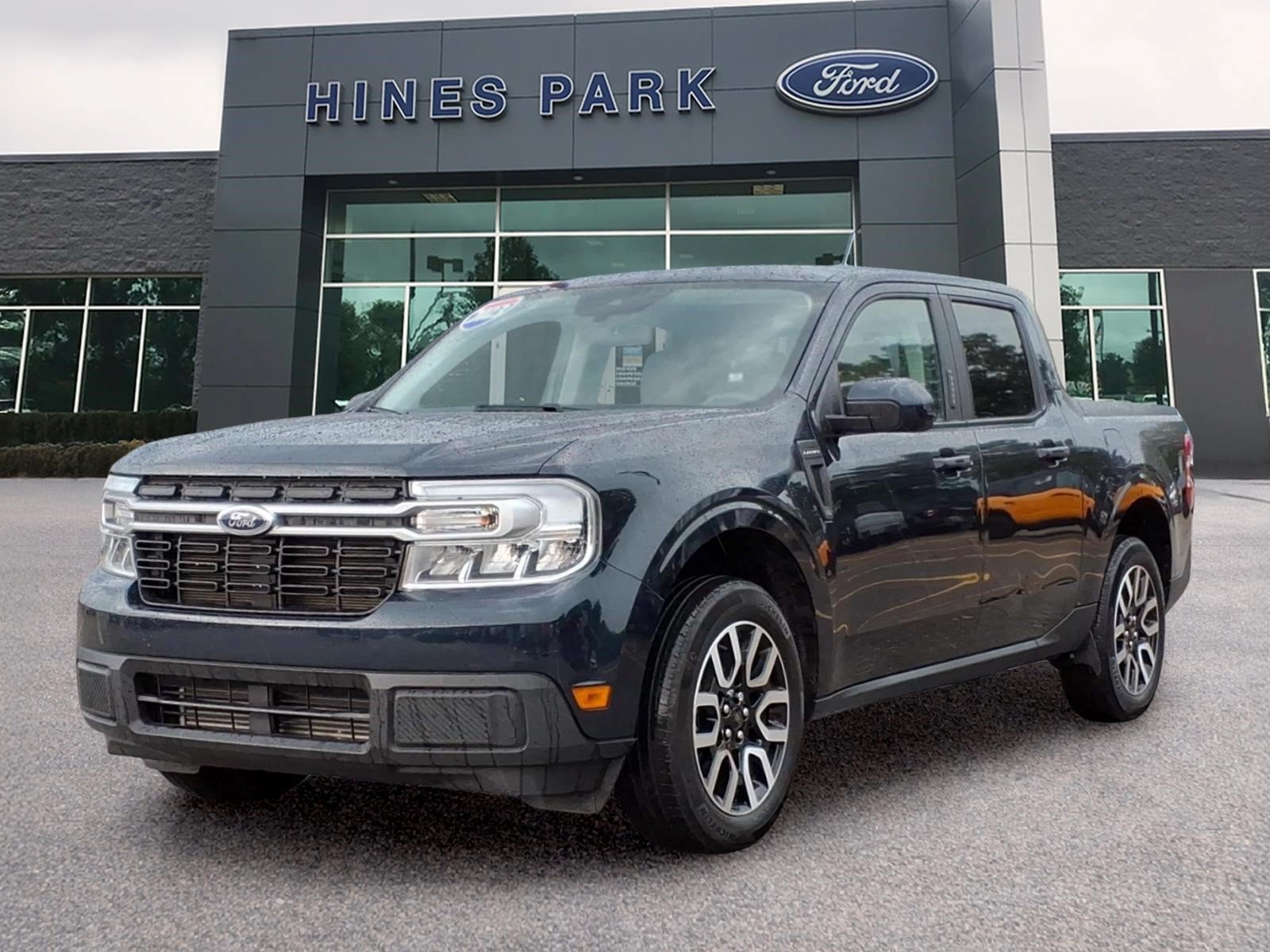 Certified 2023 Ford Maverick Lariat w/ Lariat Luxury Package AWD/4WD image 3
