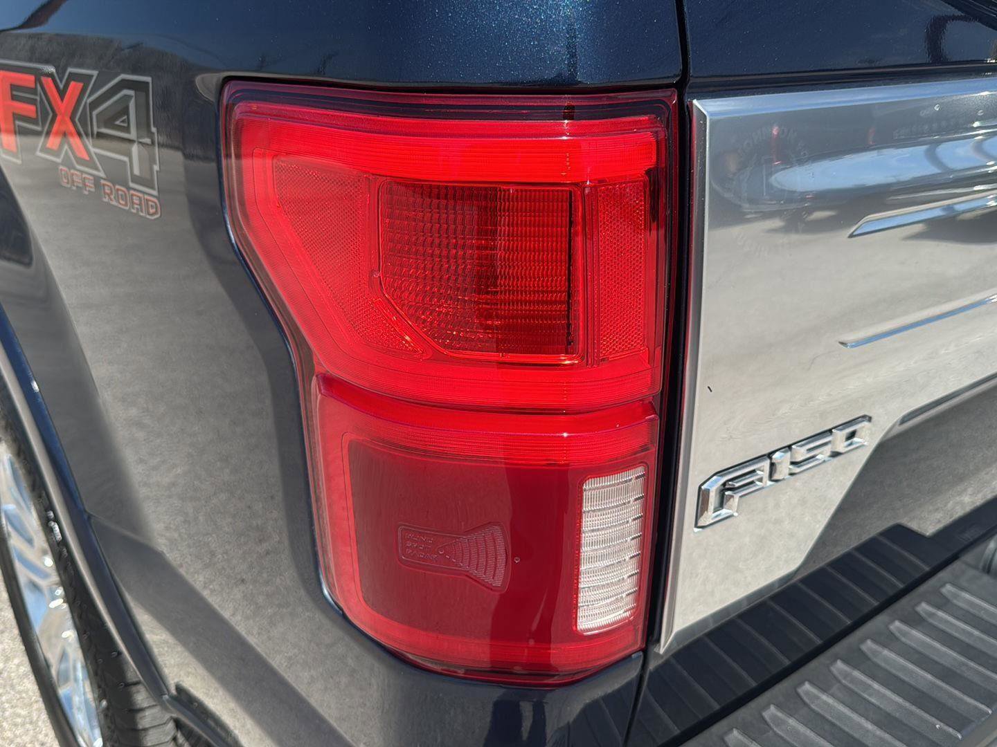 Certified 2020 Ford F150 Platinum w/ Equipment Group 701A Luxury image 30