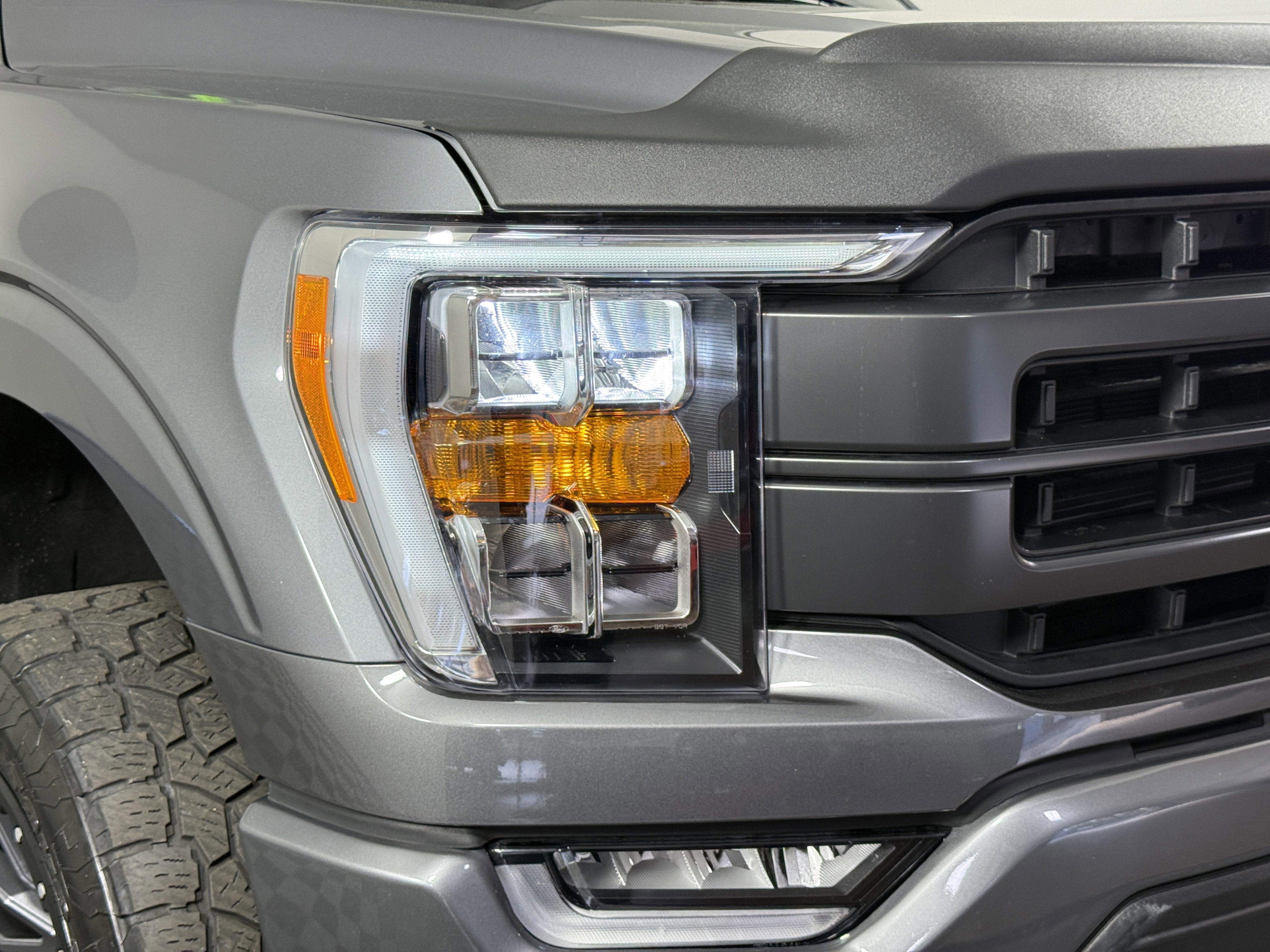 Certified 2023 Ford F150 Lariat image 7