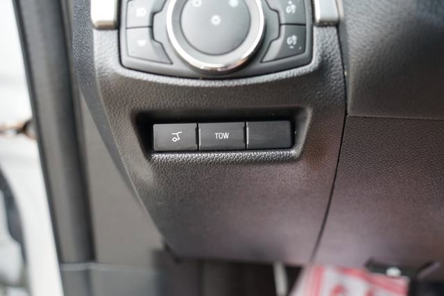 Certified 2018 Ford Explorer XLT w/ Equipment Group 201A image 15