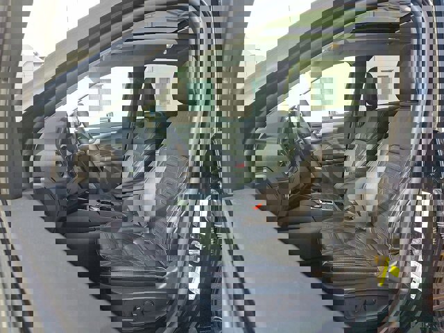 Certified 2024 Ford Escape SE w/ PHEV Premium Package image 16