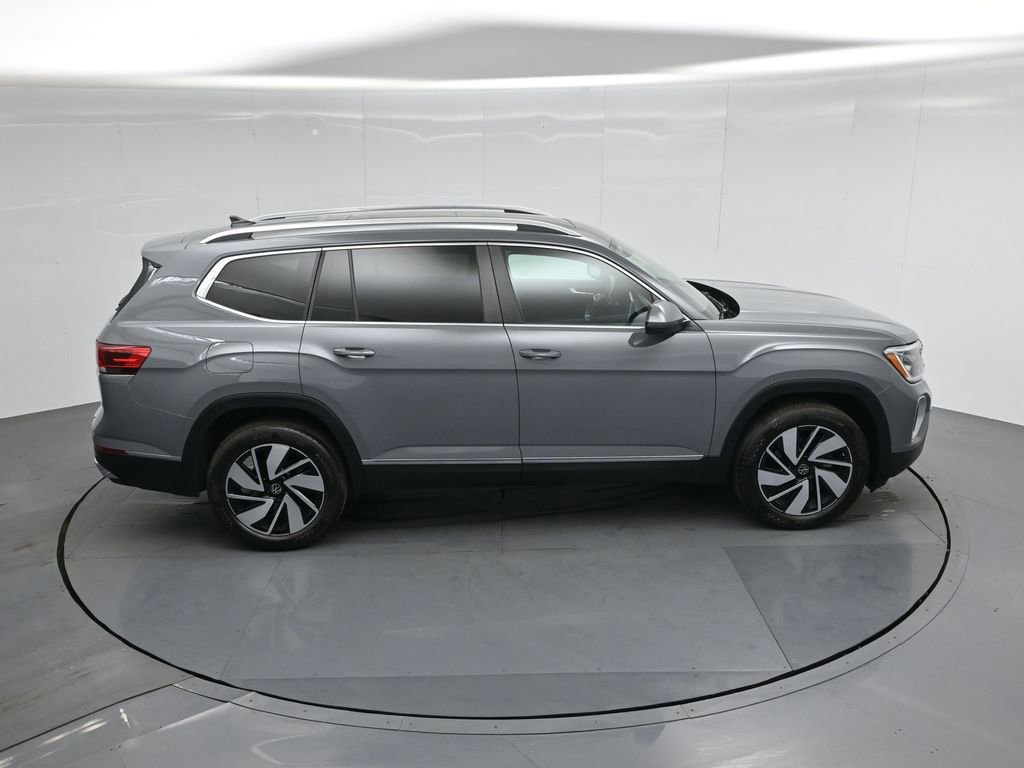 Used 2025 Volkswagen Atlas SEL AWD/4WD image 11