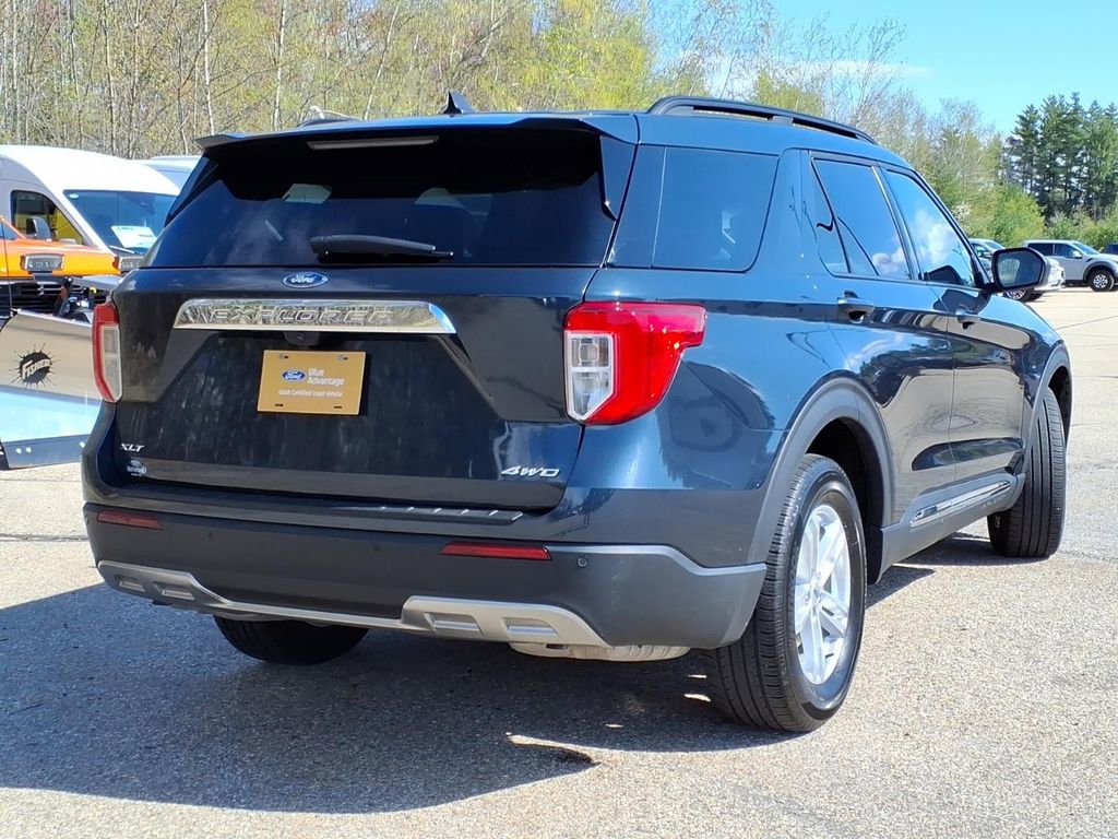 Certified 2023 Ford Explorer XLT w/ Equipment Group 202A AWD/4WD image 4
