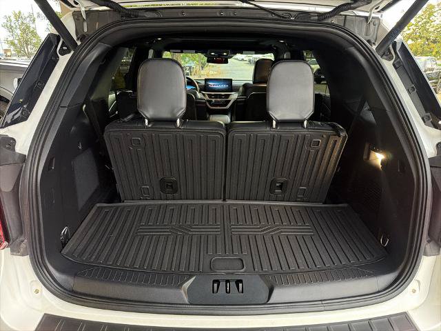 Certified 2025 Ford Explorer ST AWD/4WD image 16