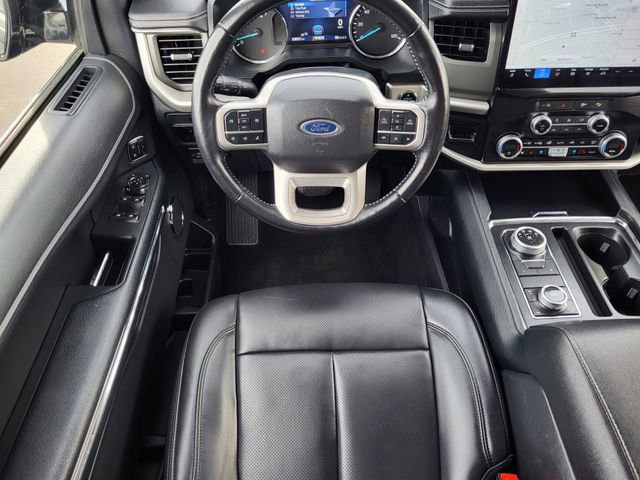Certified 2024 Ford Expedition XLT image 30