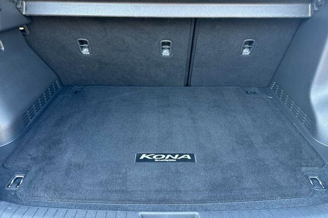 Used 2022 Hyundai Kona SEL w/ Convenience Package image 12