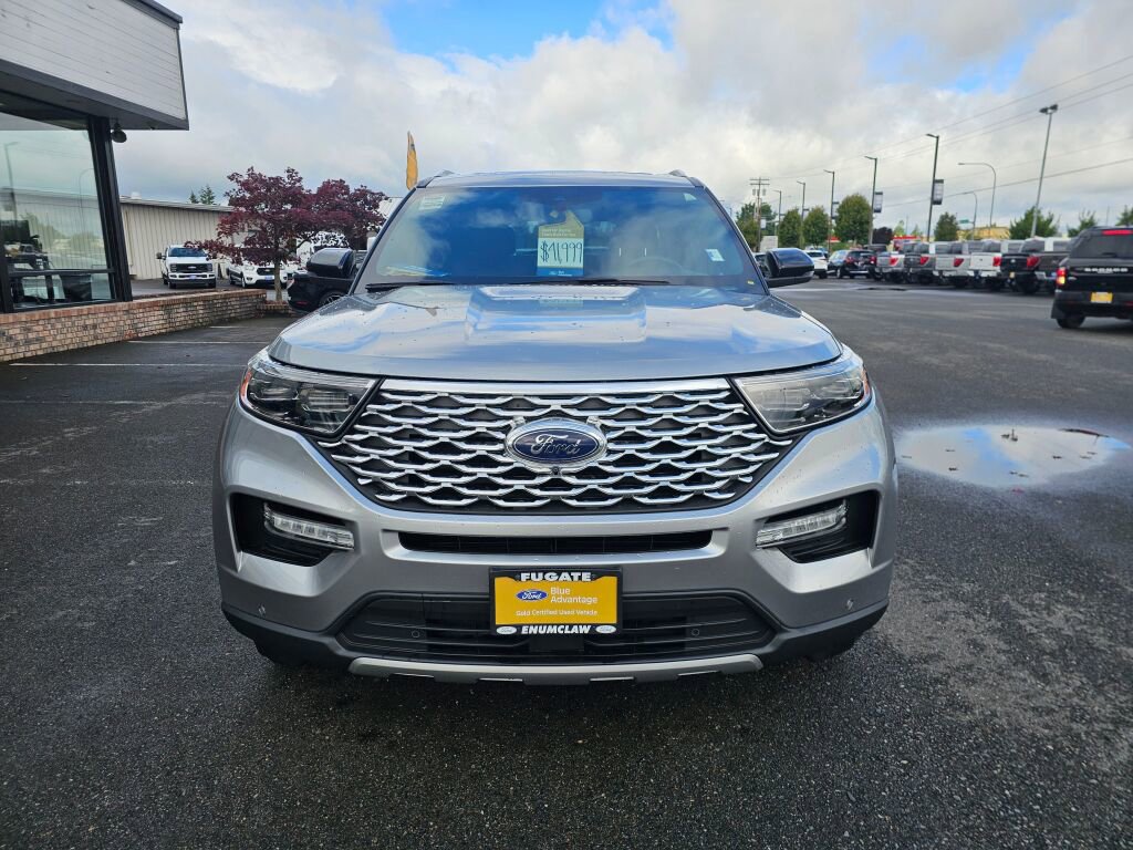Certified 2022 Ford Explorer Platinum w/ Equipment Group 601A AWD/4WD image 3
