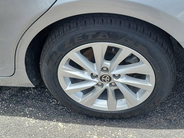 Used 2024 Toyota Camry LE FWD image 9