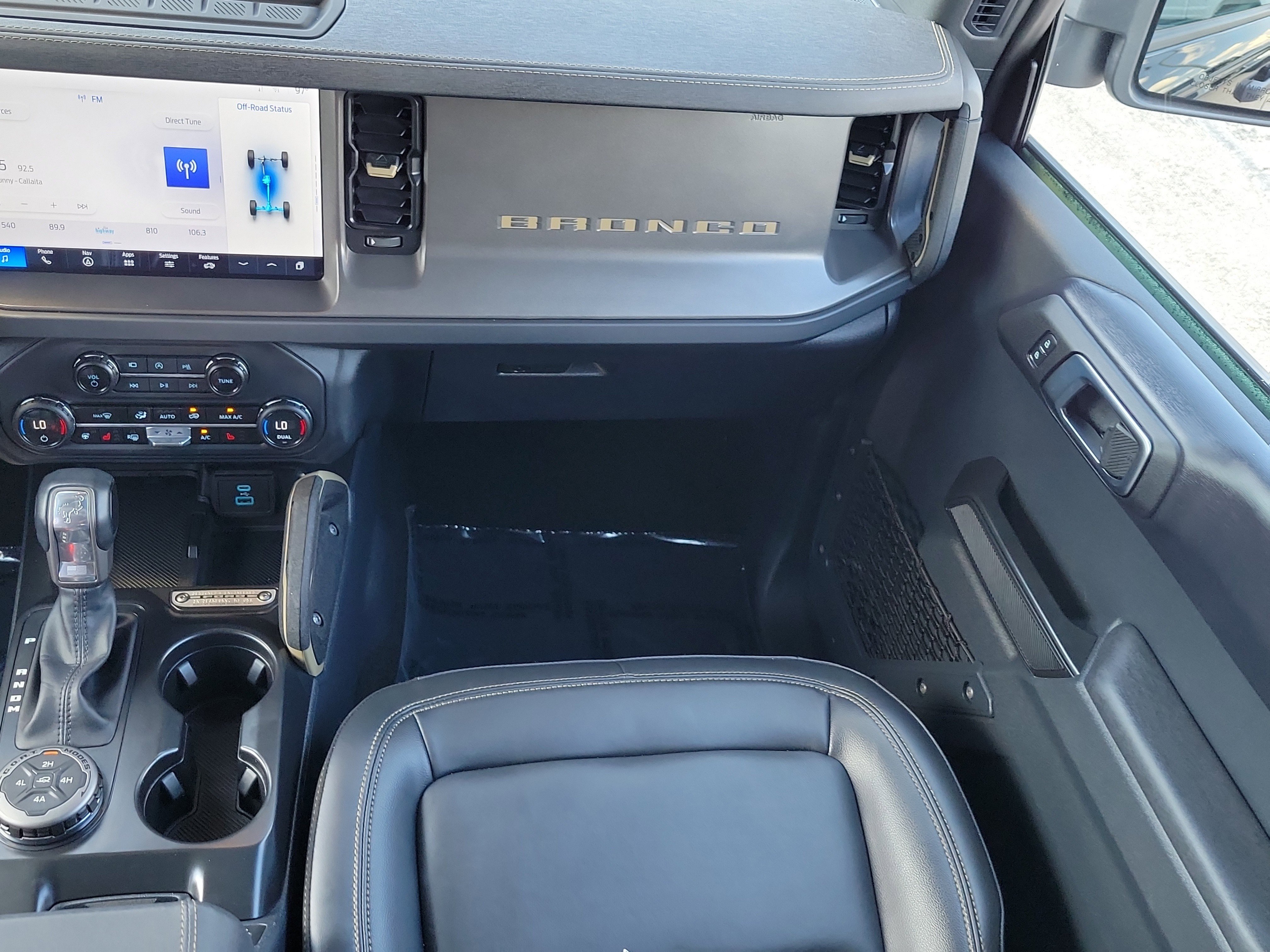 Certified 2025 Ford Bronco Badlands AWD/4WD image 15