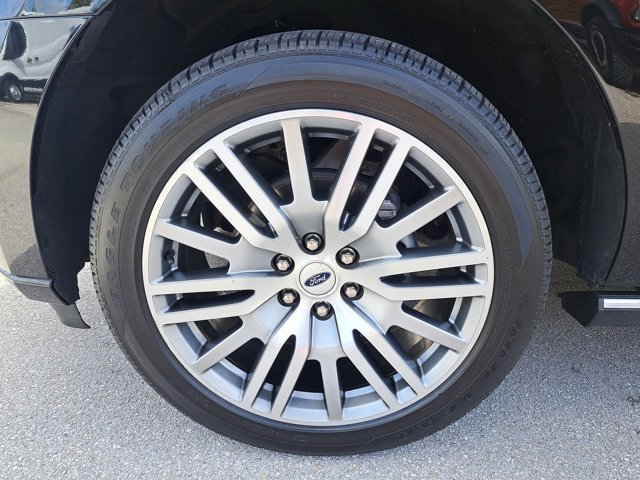 Certified 2022 Ford Expedition Platinum image 9