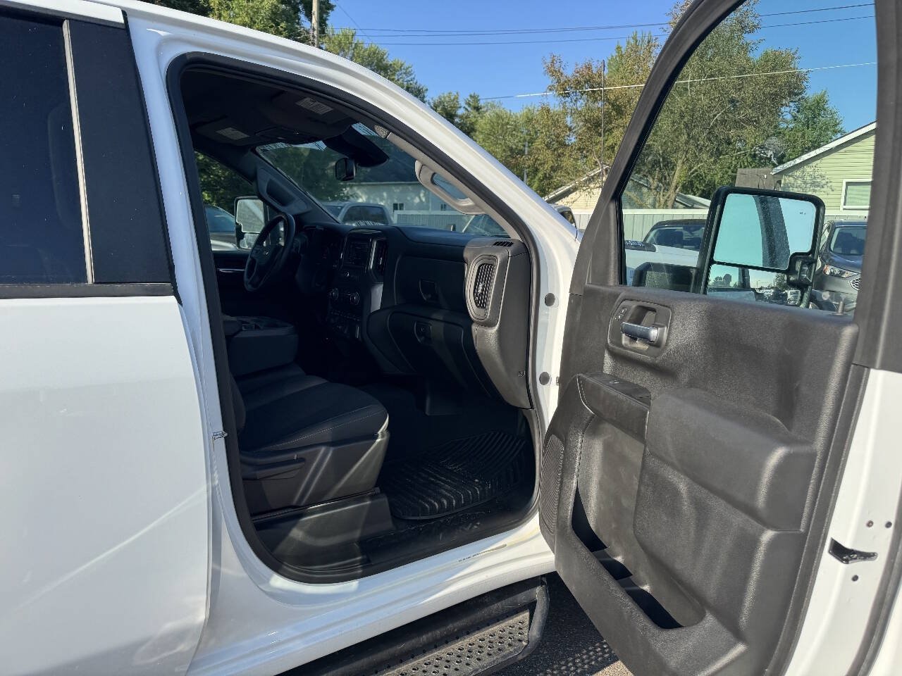 Used 2024 Chevrolet Silverado 2500 Custom w/ Custom Value Package AWD/4WD image 29