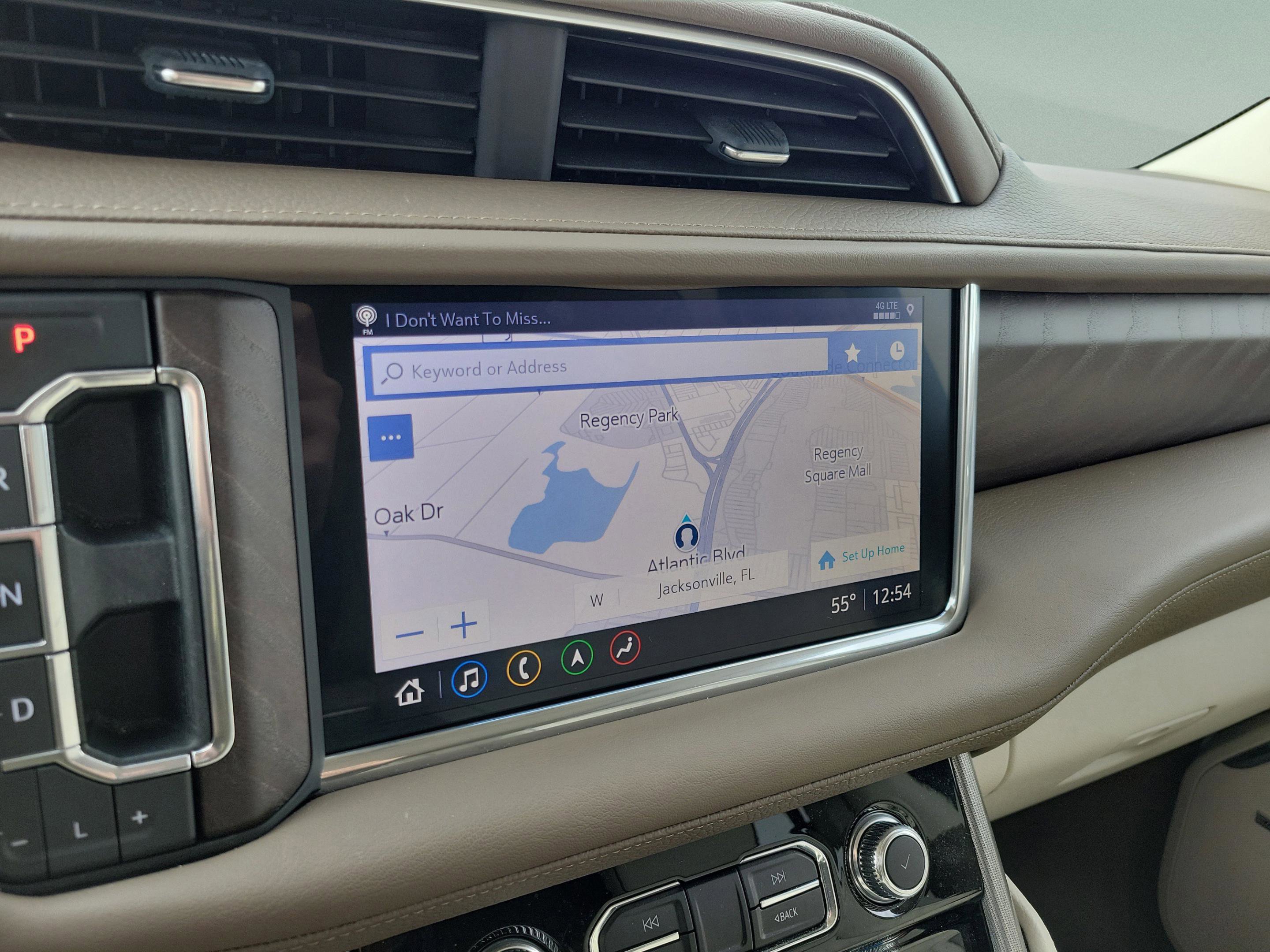 Used 2021 GMC Yukon Denali w/ Denali Premium Package image 19