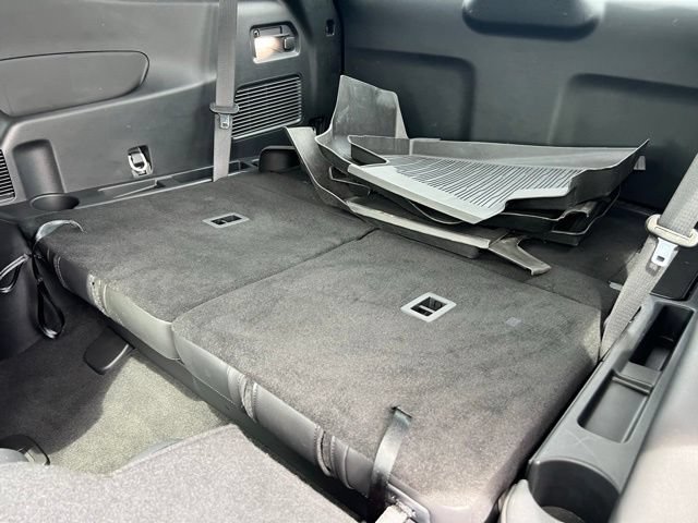 Certified 2024 Ford Explorer XLT w/ Equipment Group 202A AWD/4WD image 22