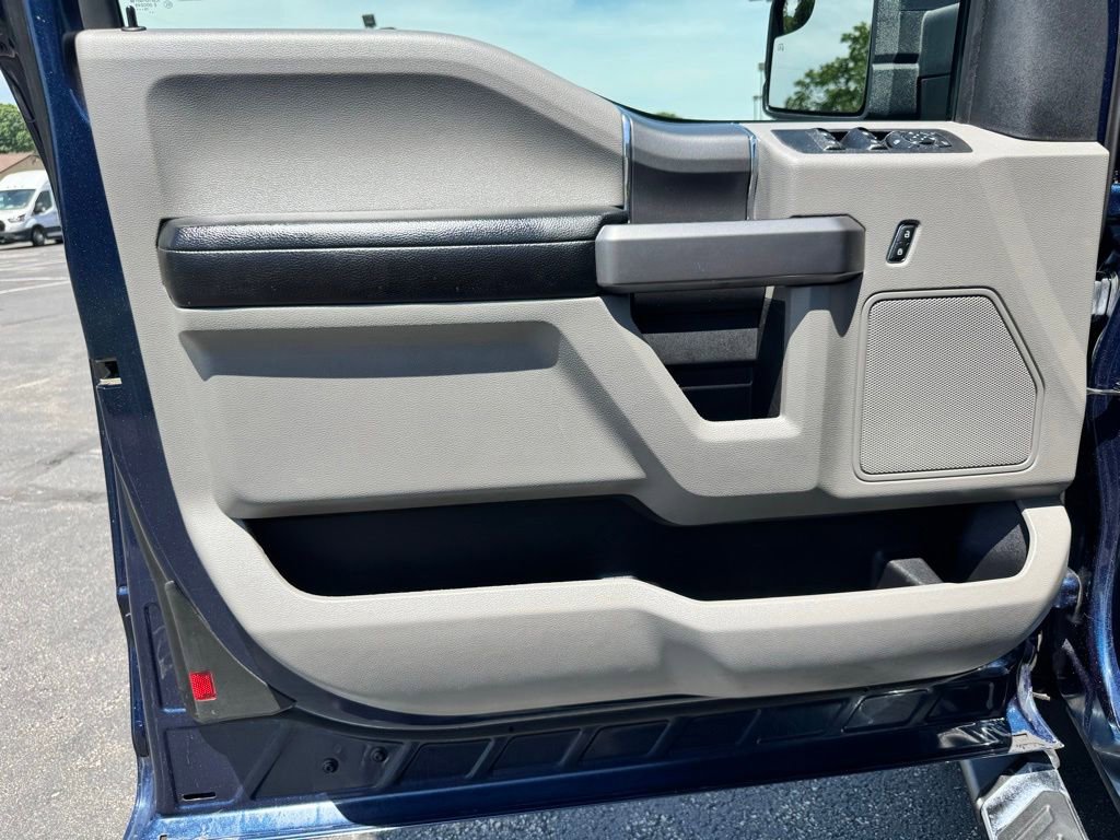 Certified 2019 Ford F150 XLT w/ Equipment Group 302A Luxury AWD/4WD image 18