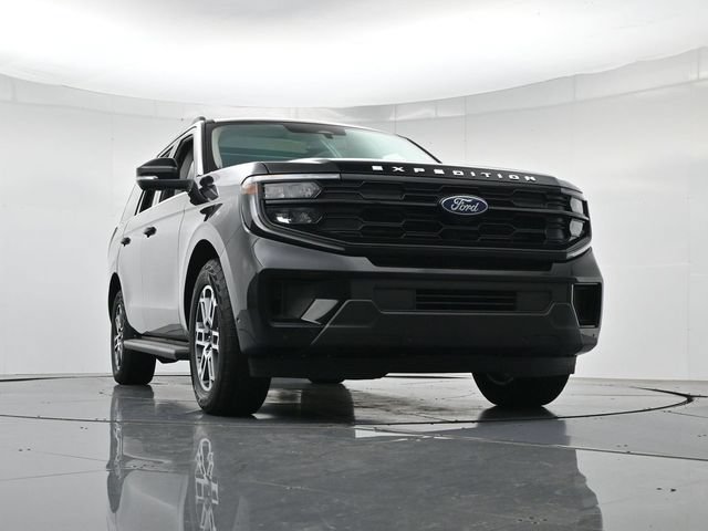 Certified 2025 Ford Expedition Active AWD/4WD image 54