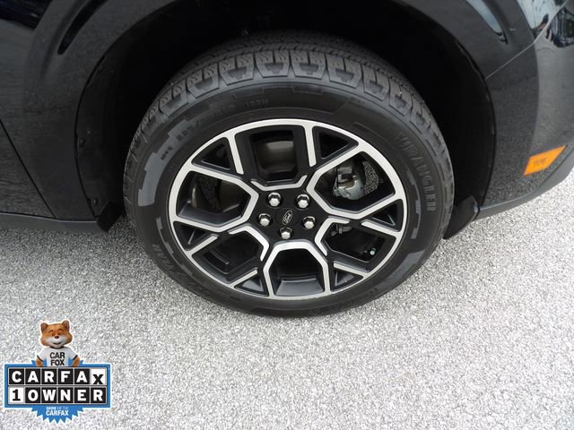 Certified 2025 Ford Maverick Lariat AWD/4WD image 14