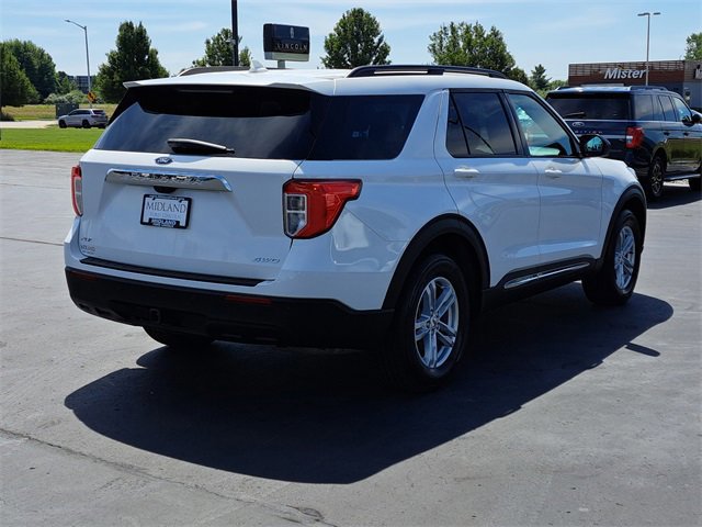 Certified 2022 Ford Explorer XLT w/ Class IV Trailer Tow Package image 2