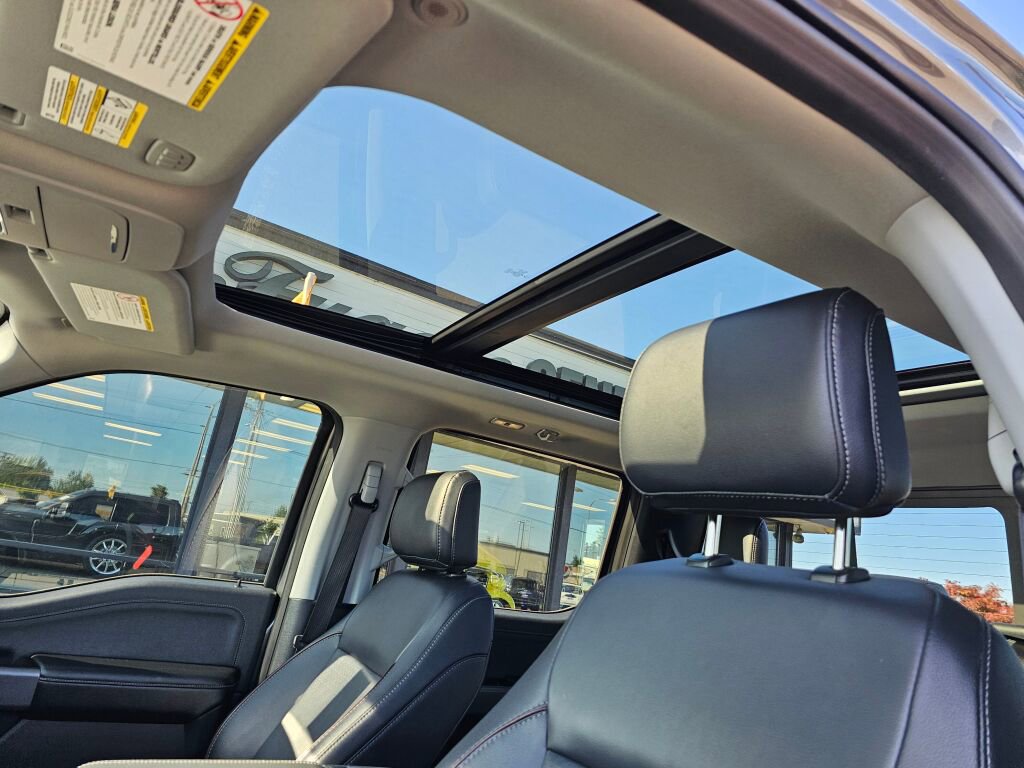 Certified 2023 Ford F450 Lariat w/ Camper Package image 18