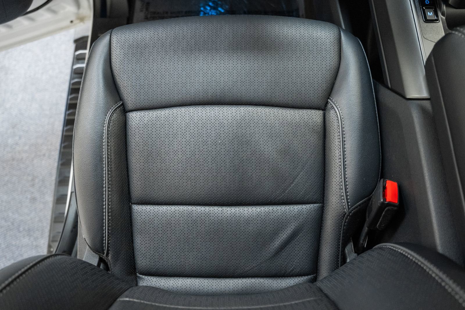 Certified 2024 Ford F150 Lariat image 34