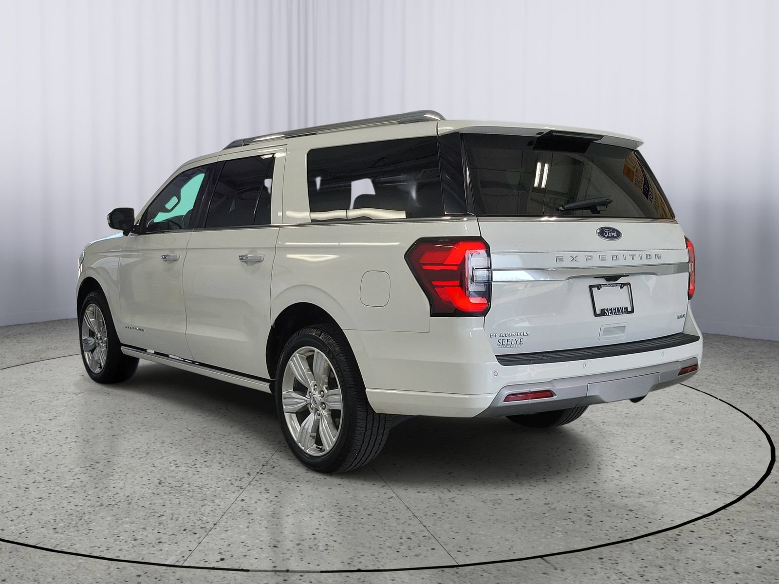 Certified 2023 Ford Expedition Max Platinum AWD/4WD image 3